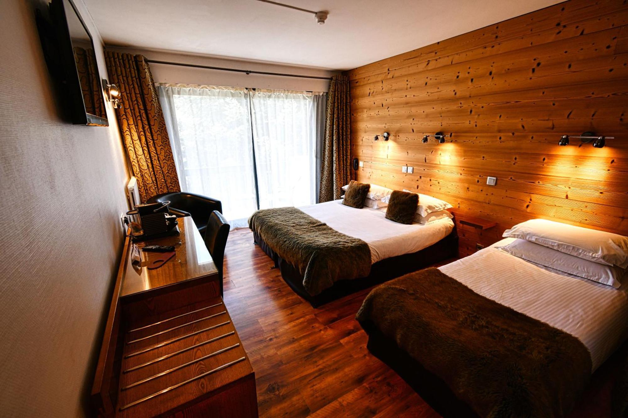 Hotel Edelweiss Briancon  Exterior photo