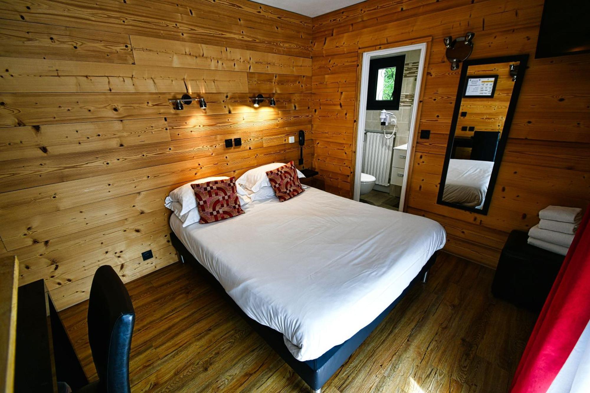 Hotel Edelweiss Briancon  Exterior photo